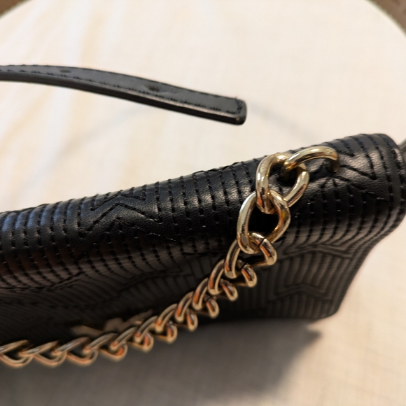 Michael Kors Black and Gold Quilted Belt Bag Fanny Pack - Picture 4 of 16